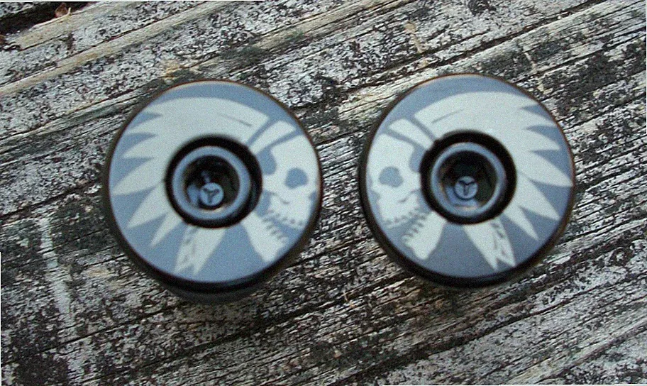 KUSTOMCAPS Chieftain Skull Bicycle Bar End Plugs Black Road Gravel Alloy