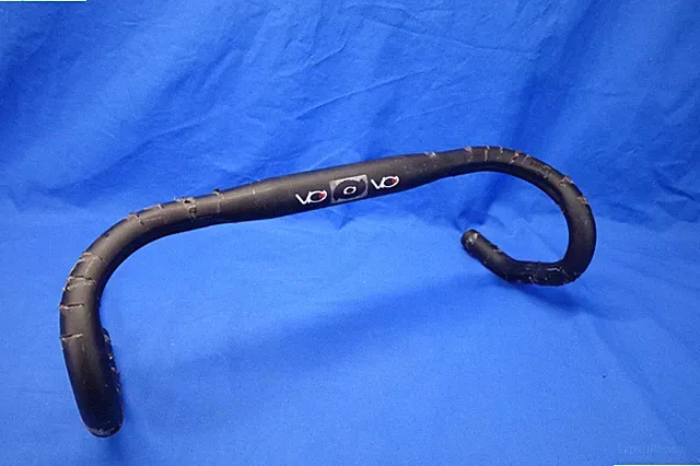 Oval Concept Aluminum Road Bike Handlebar 40cm Width, 31.8mm Clamp