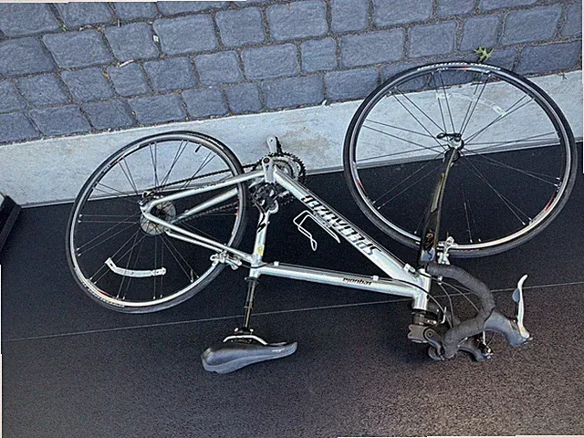 Specialized Sequoia Road Bike 700C 54cm Silver/Black Drop Bar Mech Rim